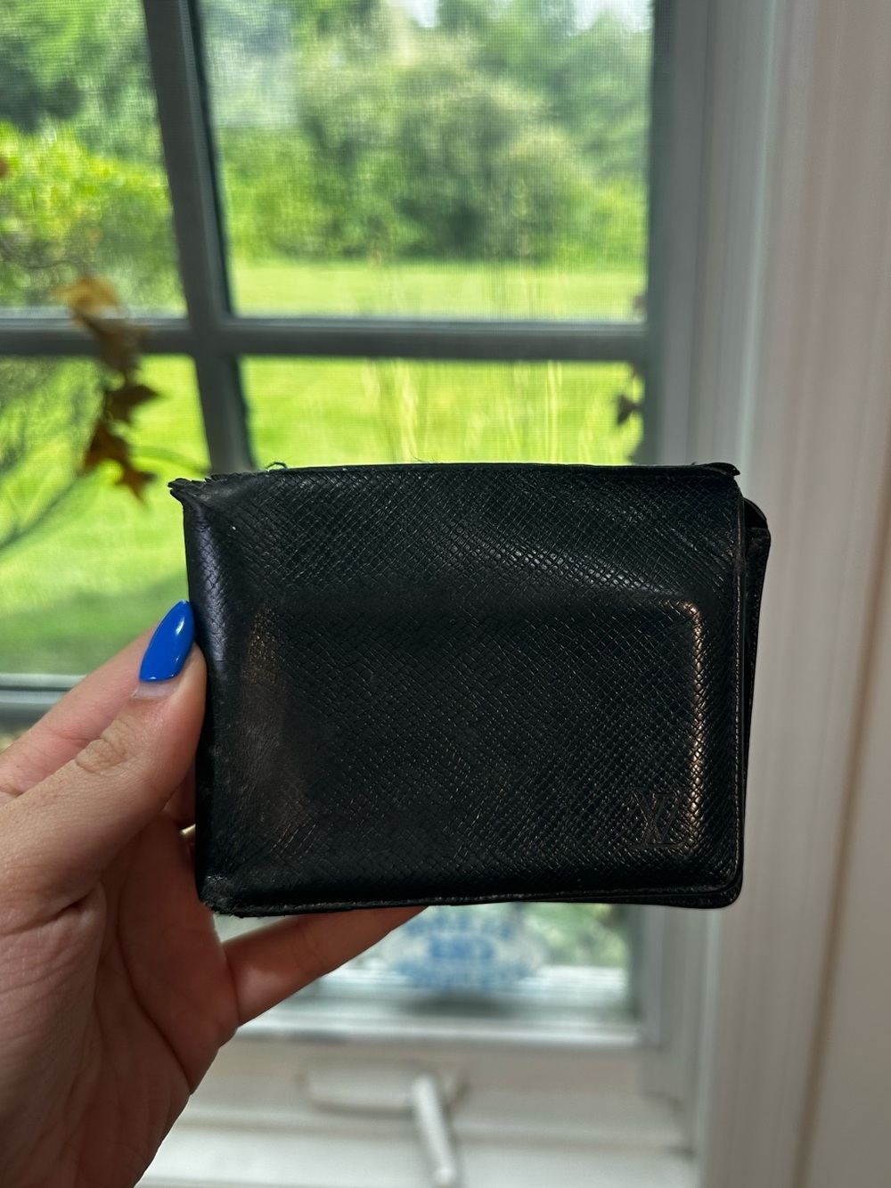 Free Lv Wallet Giveaway Follow IG @Thebagriculture